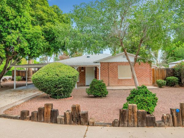 1127 S UNA Avenue, Tempe, AZ 85281
