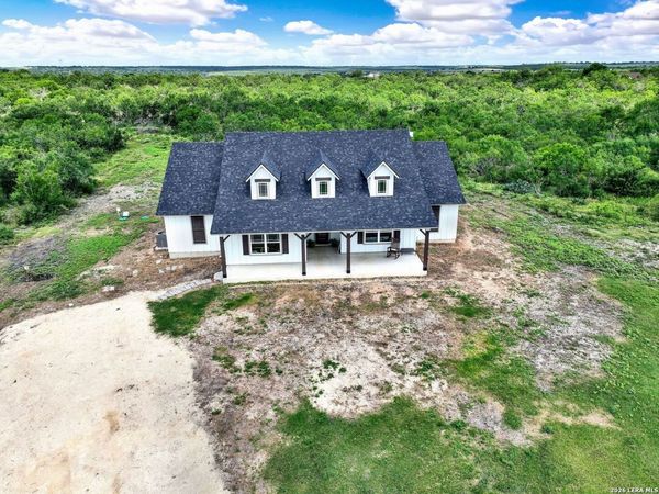 618 PRIVATE ROAD 5769, Castroville, TX 78009