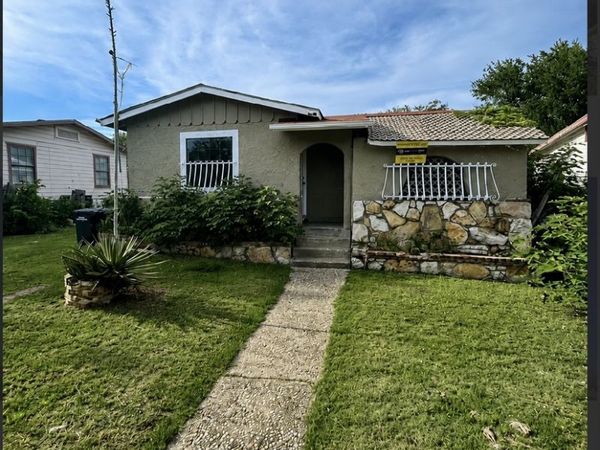 627 BEXAR DR, San Antonio, TX 78228