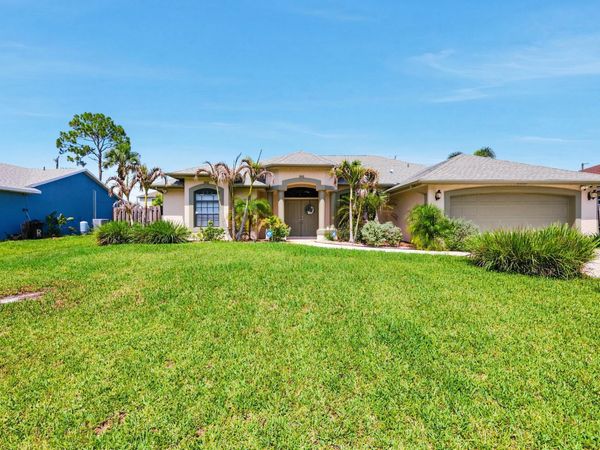 3881 SW Janiga Street, Port St. Lucie, FL 34953
