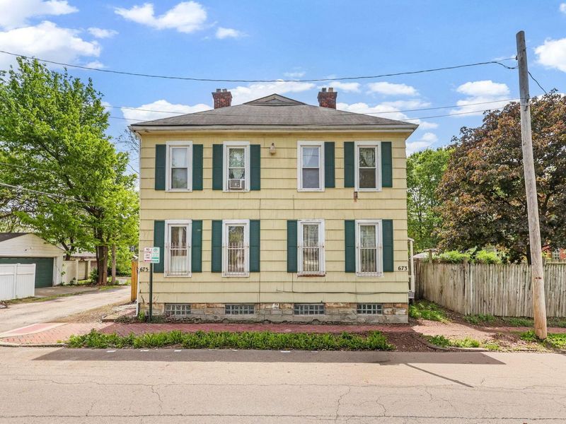 673 E Sycamore Street, Columbus, OH 43206 Photo 2