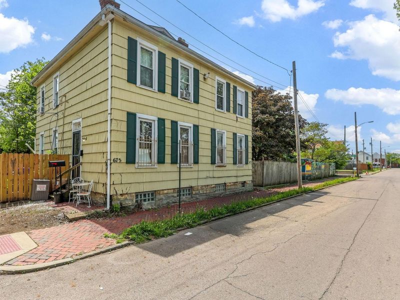 673 E Sycamore Street, Columbus, OH 43206 Photo 4