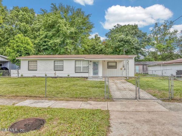 7335 PROXIMA Road, Jacksonville, FL 32210
