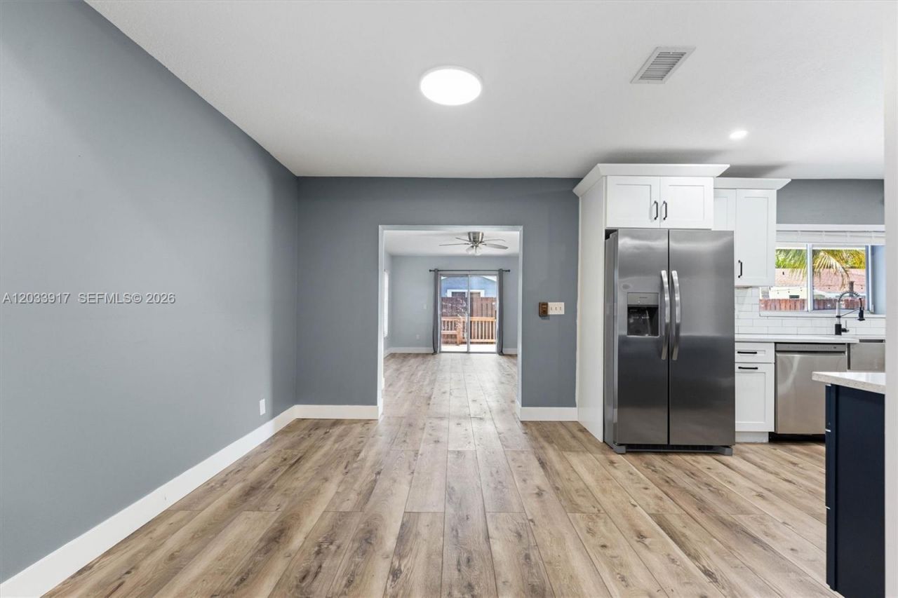 2331 NW 110th Ter, Sunrise, FL 33322 Photo