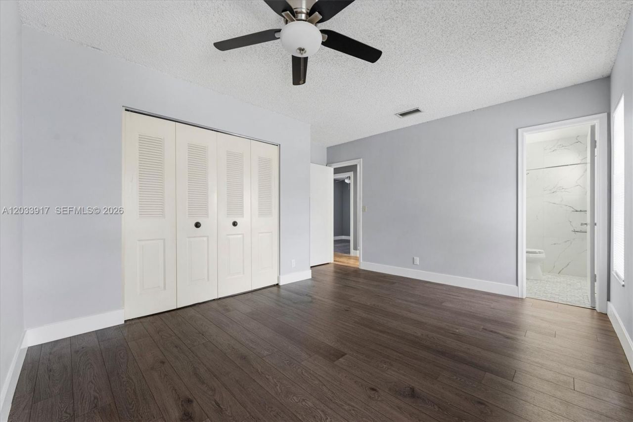 2331 NW 110th Ter, Sunrise, FL 33322 Photo