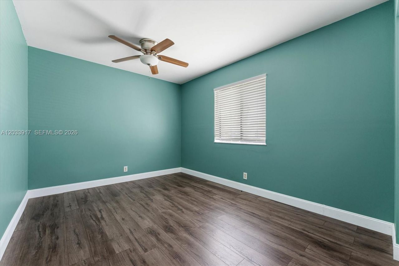 2331 NW 110th Ter, Sunrise, FL 33322 Photo