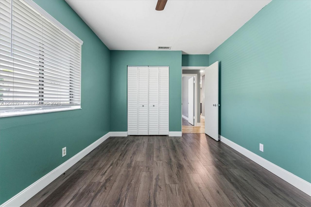 2331 NW 110th Ter, Sunrise, FL 33322 Photo