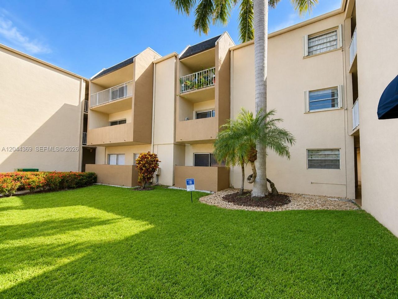 7705 SW 86th St , Unit B-213, Miami, FL 33143 Photo