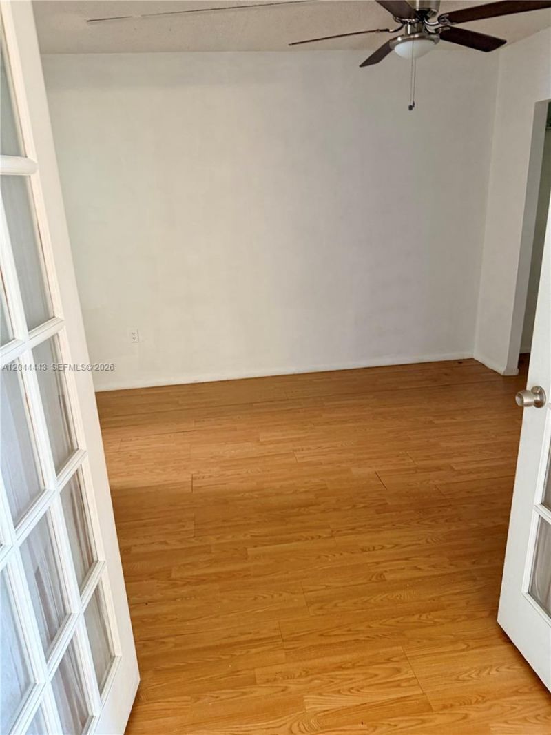 1780 NE 191st St, Unit 704-2, Miami, FL 33179 Photo