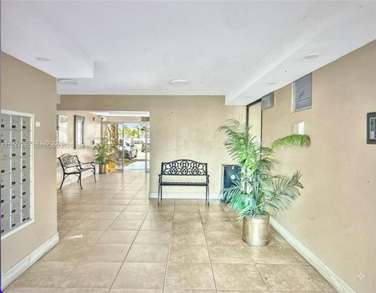 1780 NE 191st St, Unit 704-2, Miami, FL 33179 Photo