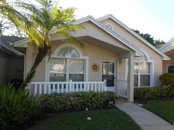 703 NW San Remo Circle, Port St. Lucie, FL 34986
