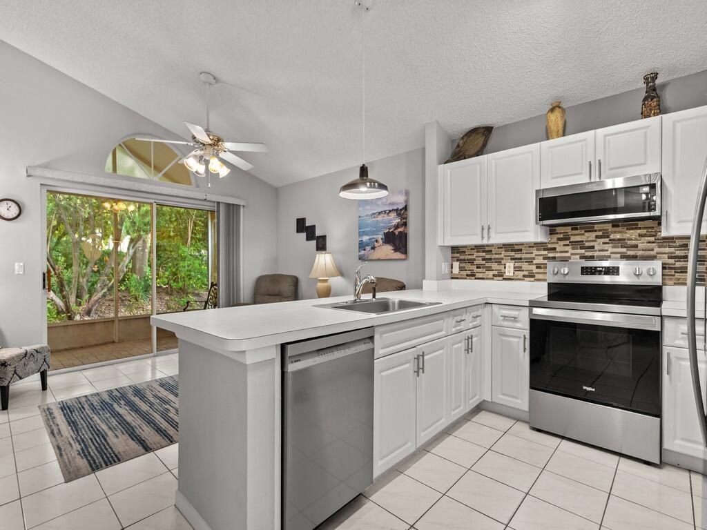 703 NW San Remo Circle, Port Saint Lucie, FL 34986 Photo