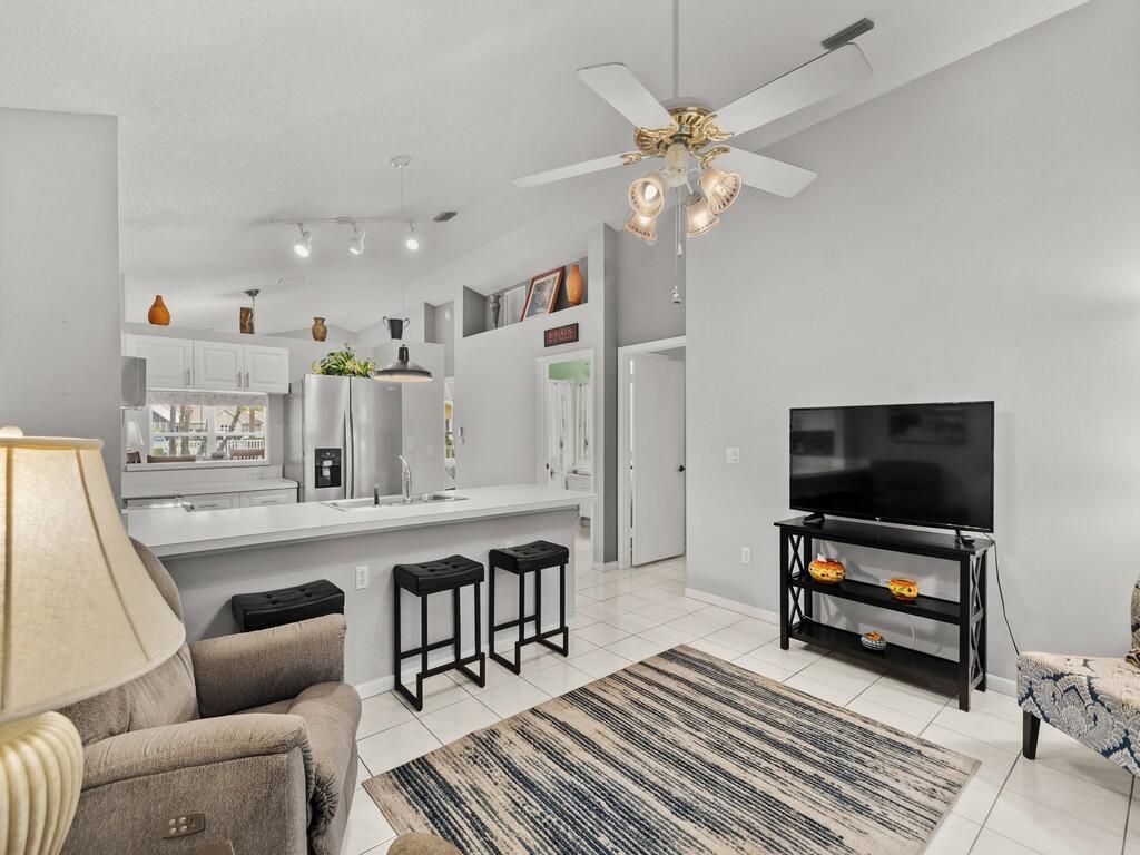 703 NW San Remo Circle, Port Saint Lucie, FL 34986 Photo