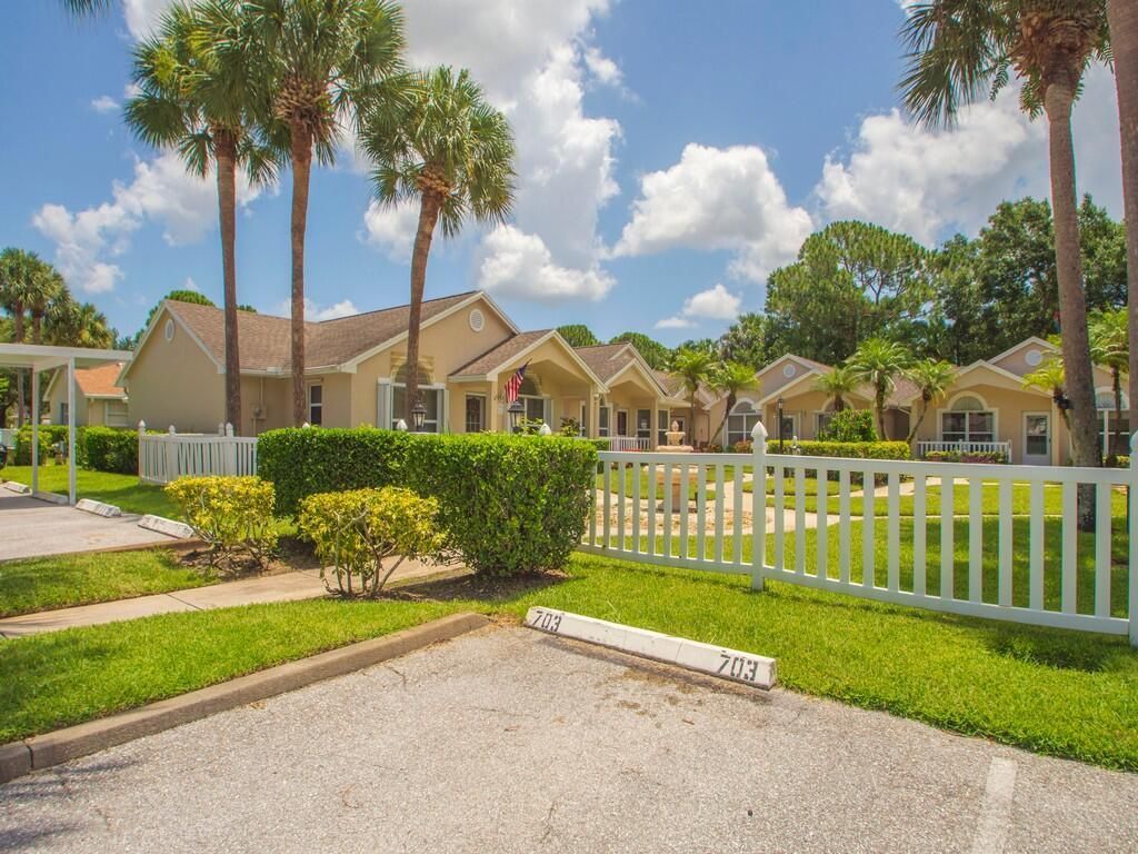 703 NW San Remo Circle, Port Saint Lucie, FL 34986 Photo