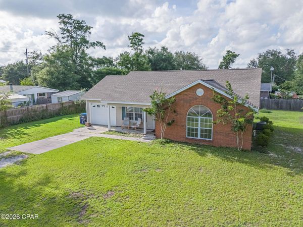 3933 Gravelle Drive , Panama City, FL 32409