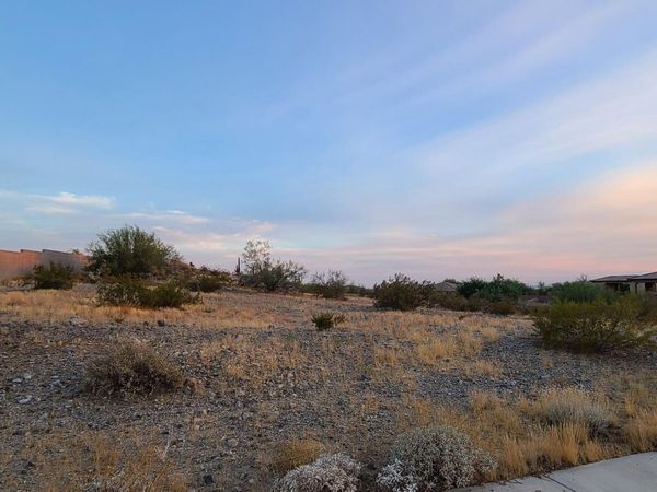 8727 W QUESTA Drive, Unit 15, Peoria, AZ 85383