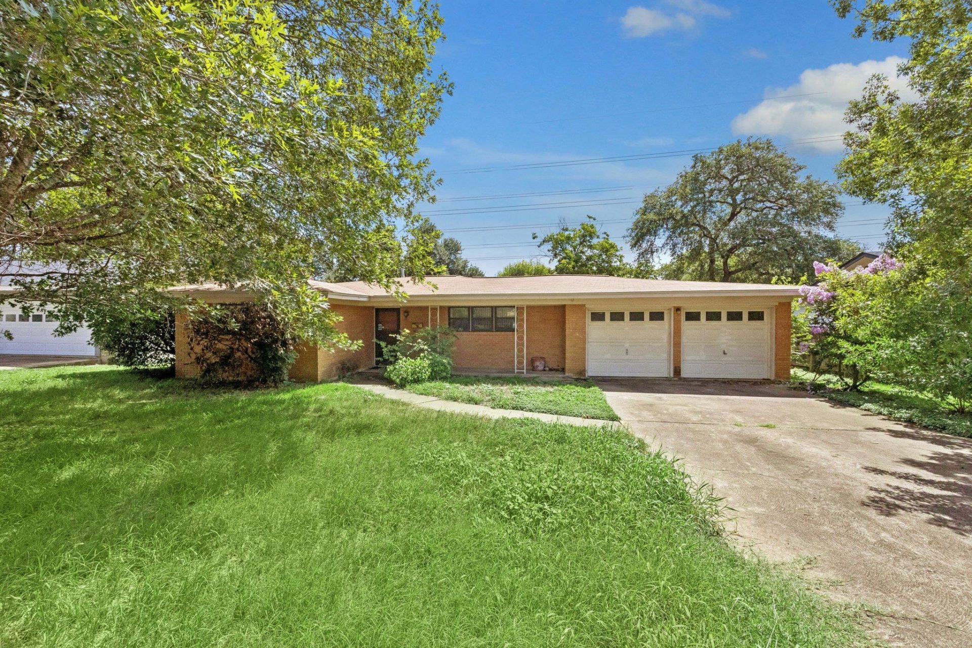4708 Frontier Trl, Austin, TX 78745 Main Photo