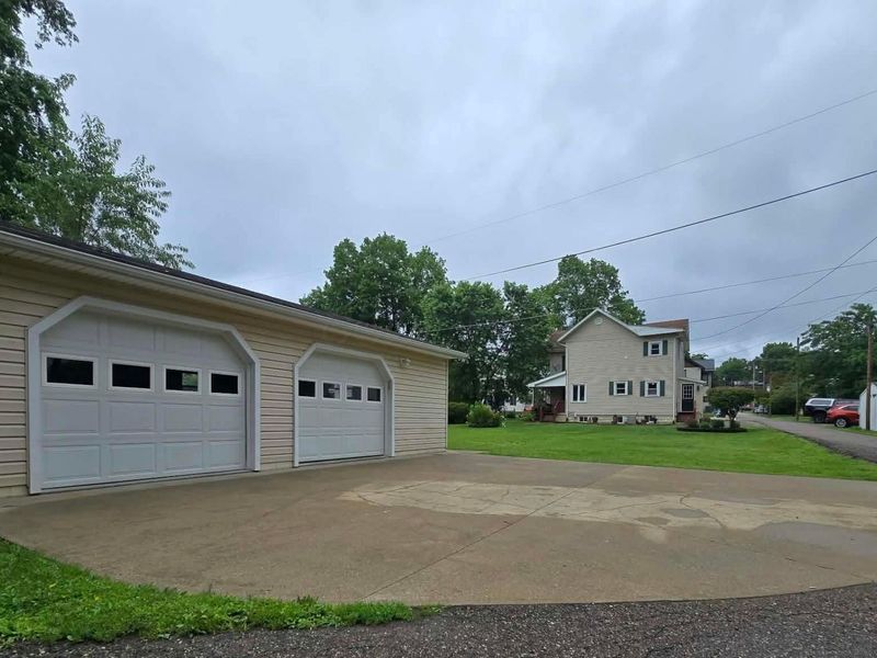 59 E Maple Avenue, New Concord, OH 43762 Photo 5