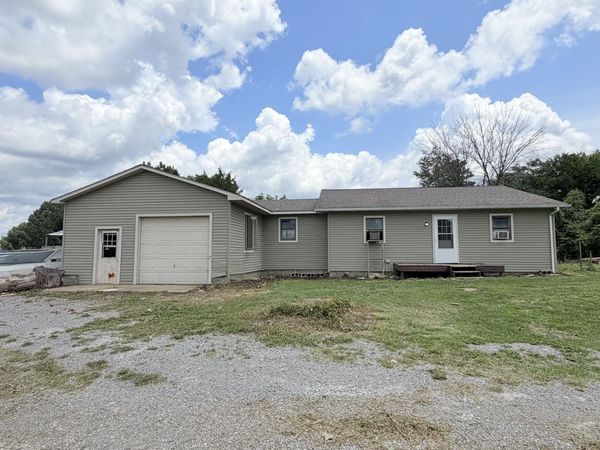 855 Beech Hollow Road , Harrisburg, IL 62946