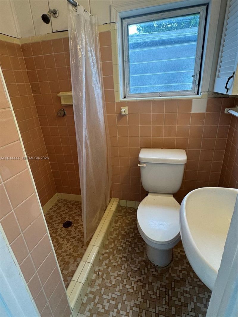 3271 (rear 1-bedroom) NW 15th St , Miami, FL 33125 Photo