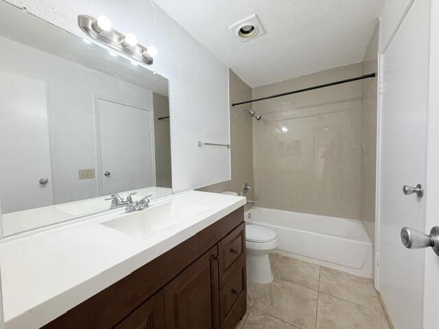 899 W Riverside Drive, Unit 611, Coral Springs, FL 33071 Photo
