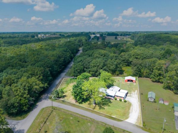 111 Guffey Lane, Jamestown, TN 38556