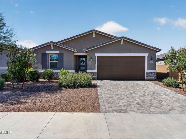 19580 W EDGEMONT Avenue, Buckeye, AZ 85396
