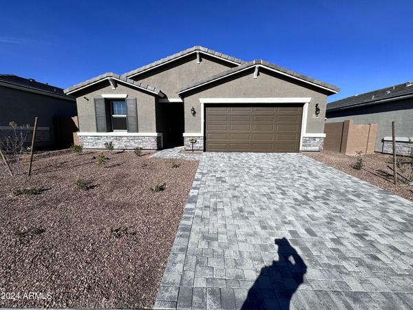 19580 W EDGEMONT Avenue, Buckeye, AZ 85396