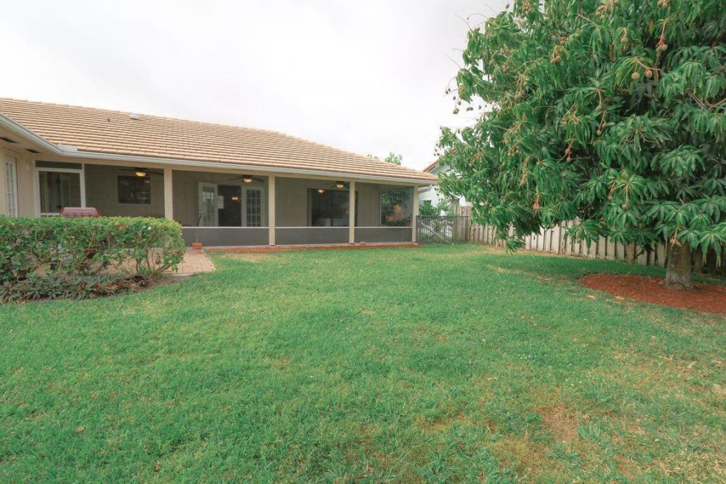 73 Pine Hill Trail W, Jupiter, FL 33469 Photo