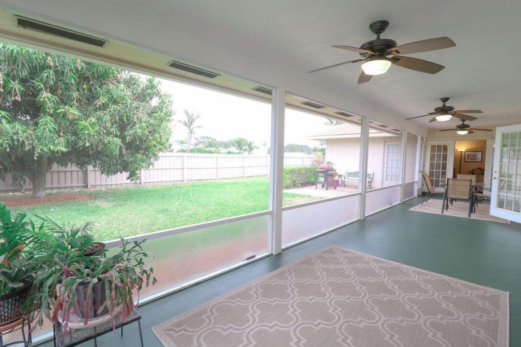 73 Pine Hill Trail W, Jupiter, FL 33469 Photo