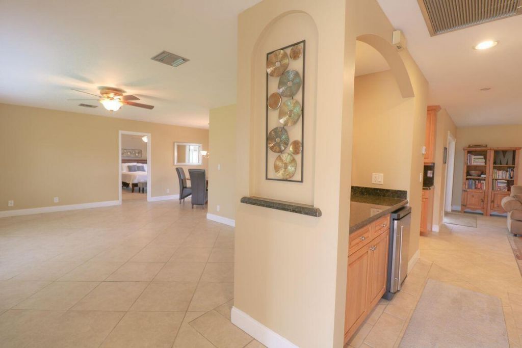 73 Pine Hill Trail W, Jupiter, FL 33469 Photo