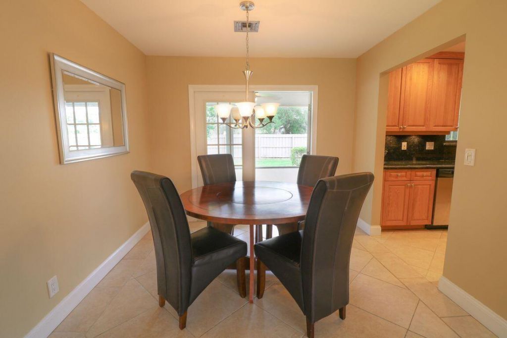 73 Pine Hill Trail W, Jupiter, FL 33469 Photo