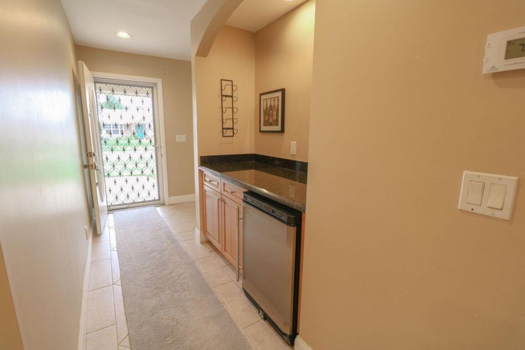 73 Pine Hill Trail W, Jupiter, FL 33469 Photo