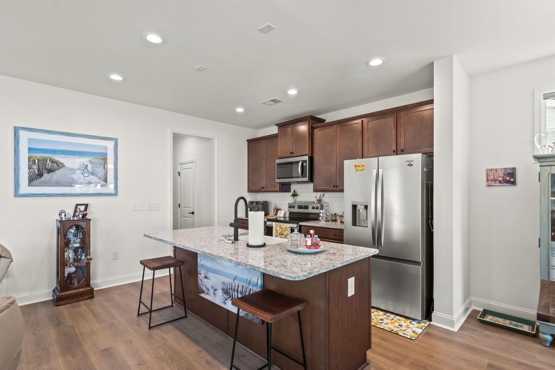 2527 Hillbourne Loop Photo 8