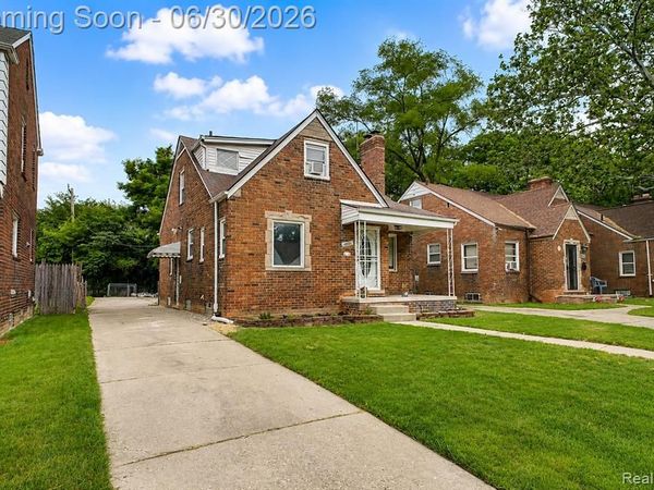 10883 Balfour Road, Detroit, MI 48224