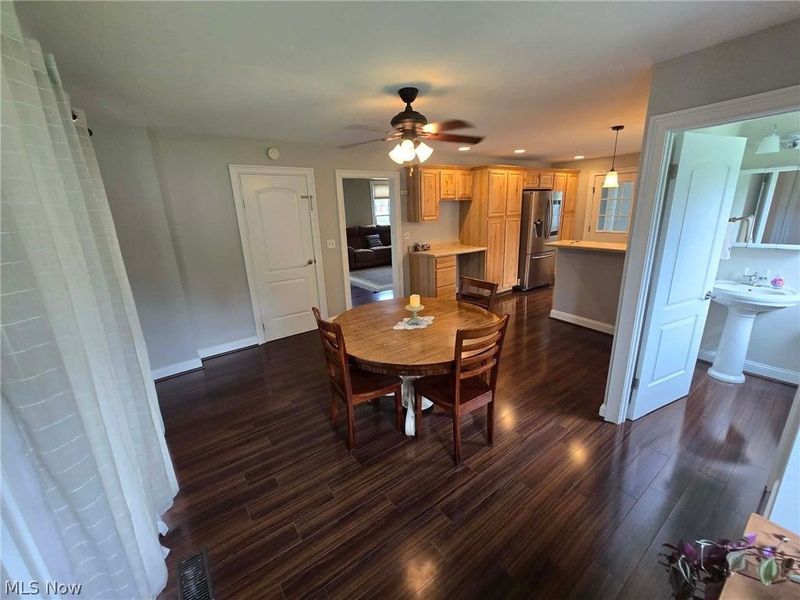 59 E Maple Avenue, New Concord, OH 43762 Photo 14