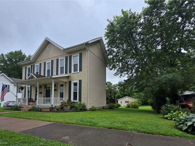 59 E Maple Avenue, New Concord, OH 43762 Photo 2