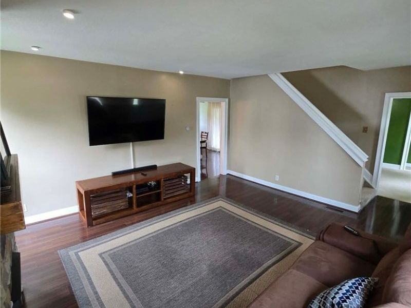 59 E Maple Avenue, New Concord, OH 43762 Photo 9