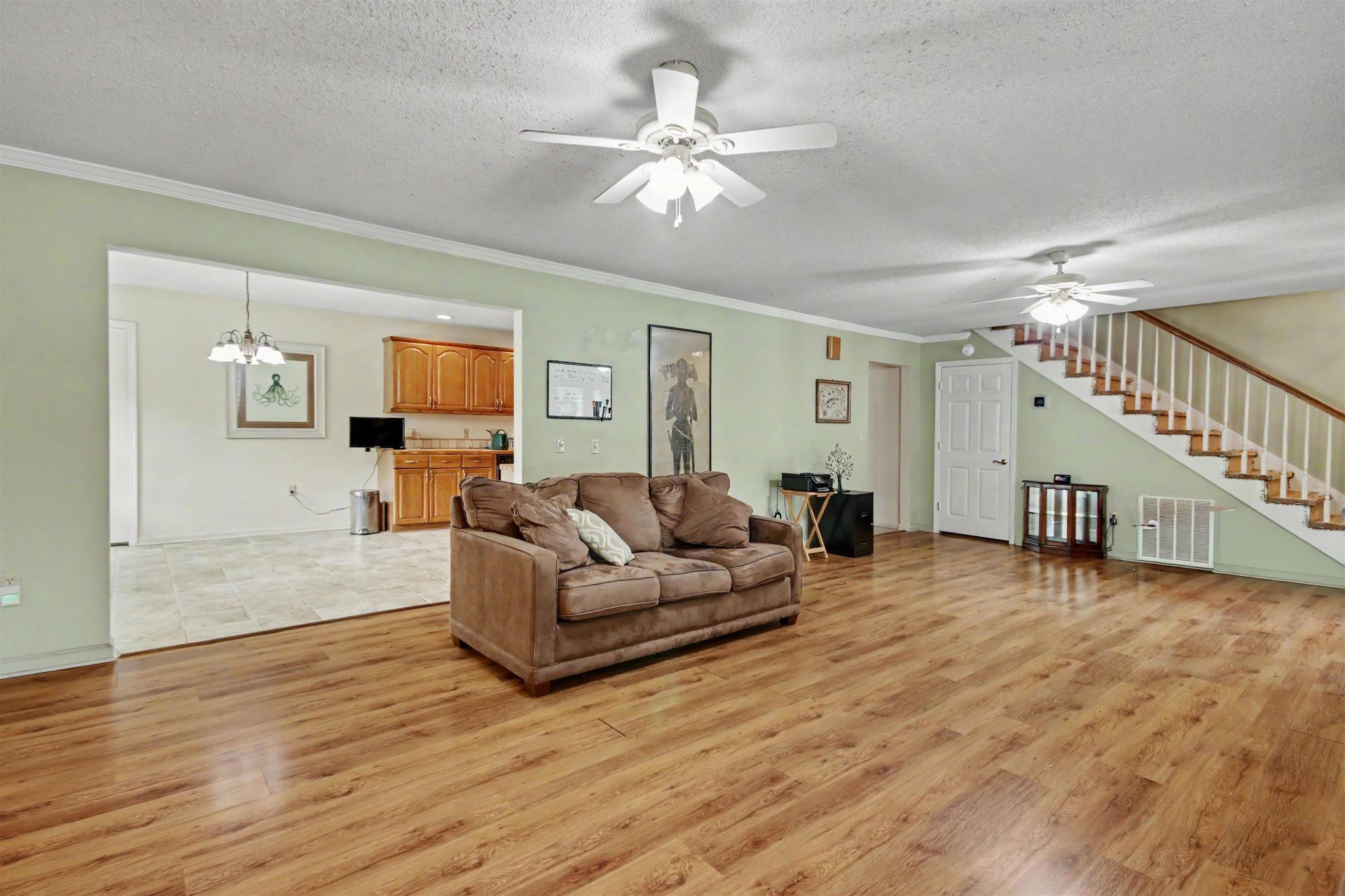 4352 Johnson Circle Photo 12