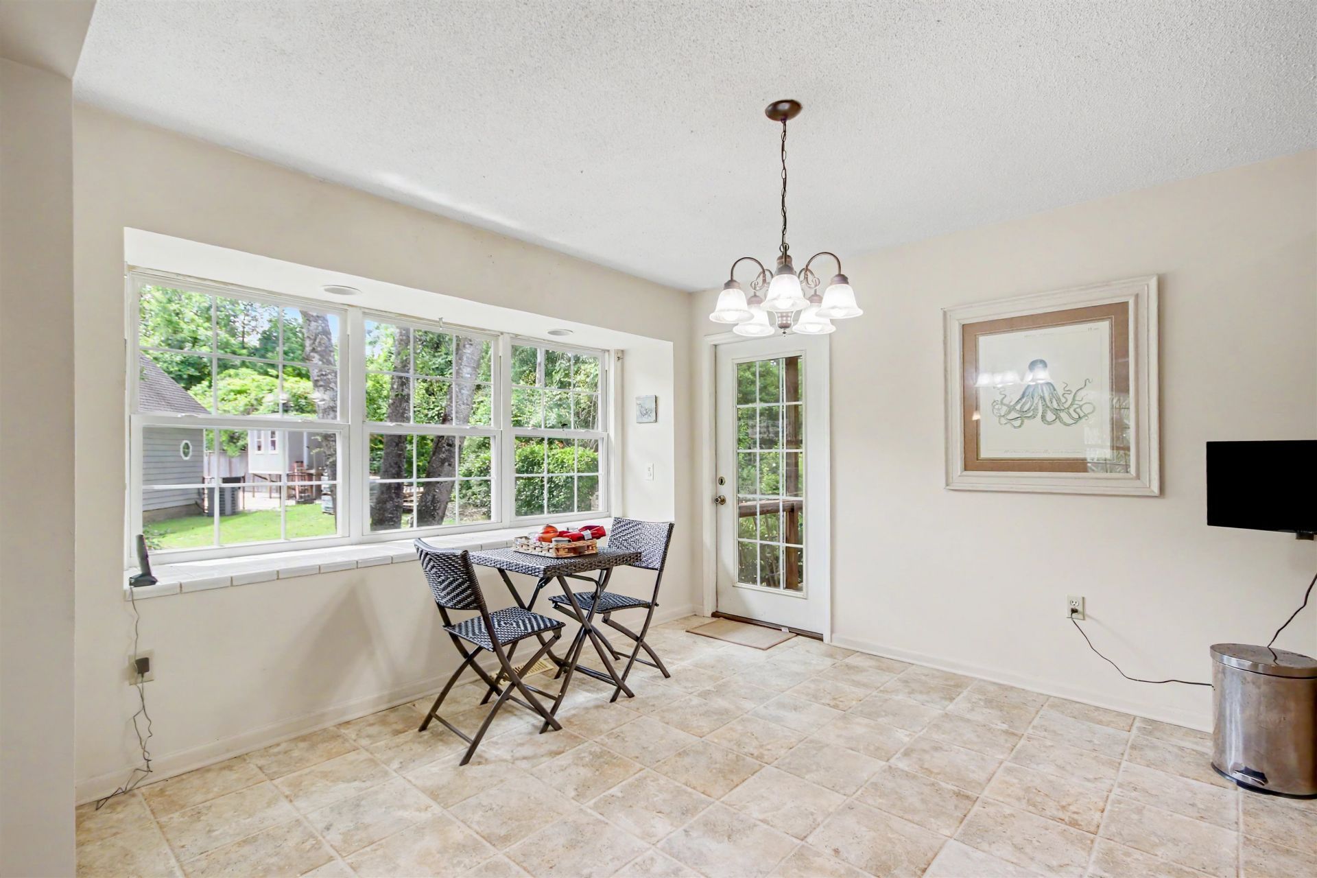 4352 Johnson Circle Photo 14
