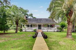 4352 Johnson Circle photo 4