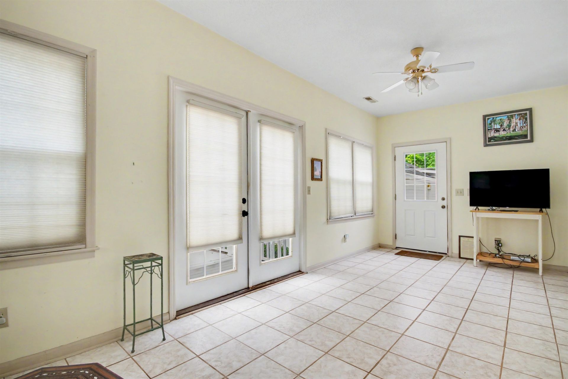4352 Johnson Circle Photo 23