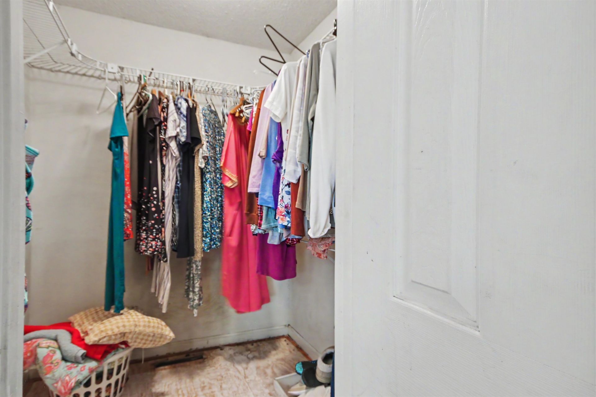 4352 Johnson Circle Photo 29