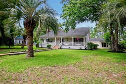 4352 Johnson Circle photo 4