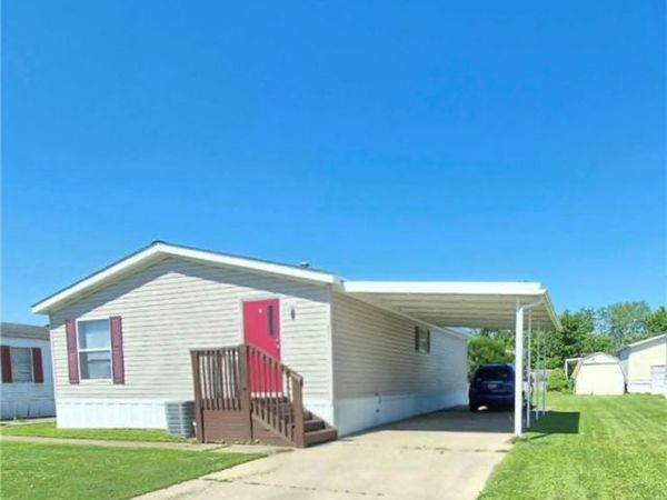 1103 Apple Blossom Ln, Sidney, OH 45465
