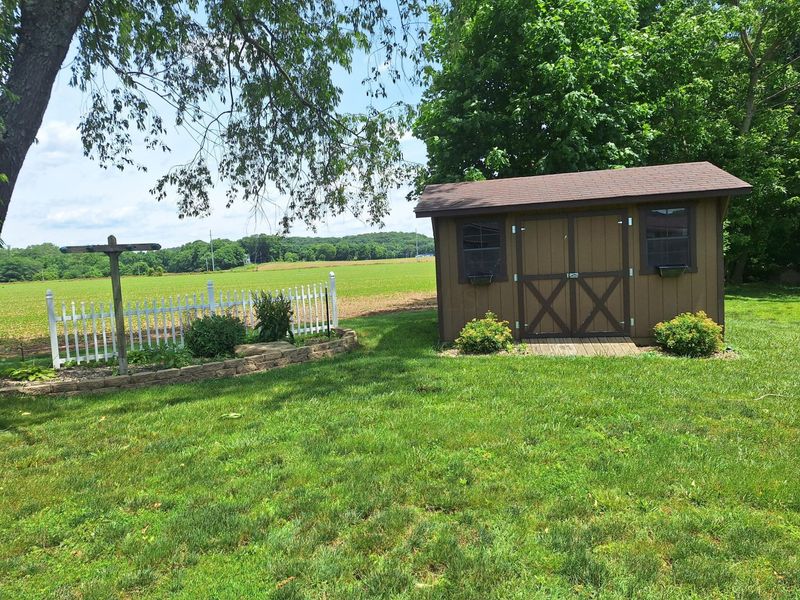 83 East Street, Saint Louisville, OH 43071 Photo 7