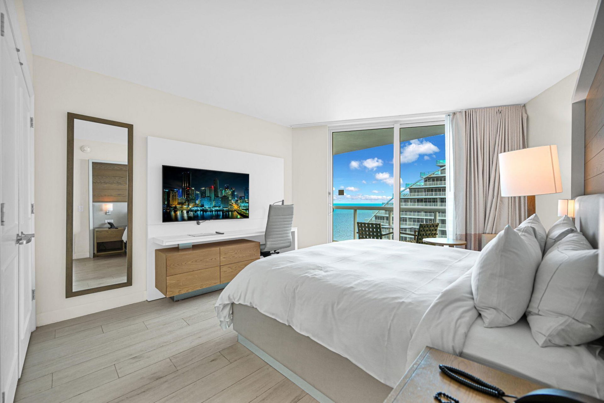 505 N Fort Lauderdale Beach Boulevard, Unit 2101, Fort Lauderdale, FL 33304 Photo
