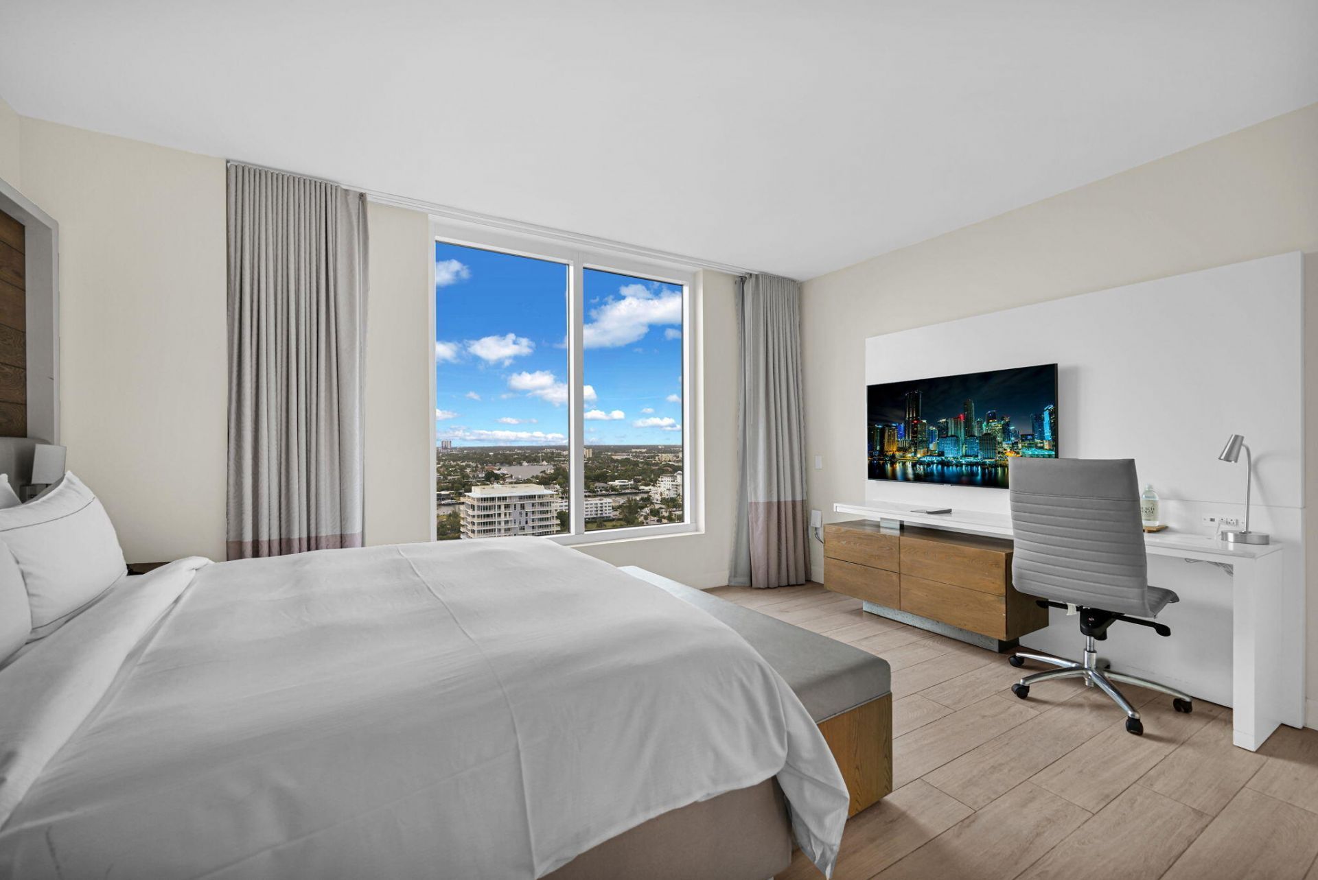 505 N Fort Lauderdale Beach Boulevard, Unit 2101, Fort Lauderdale, FL 33304 Photo