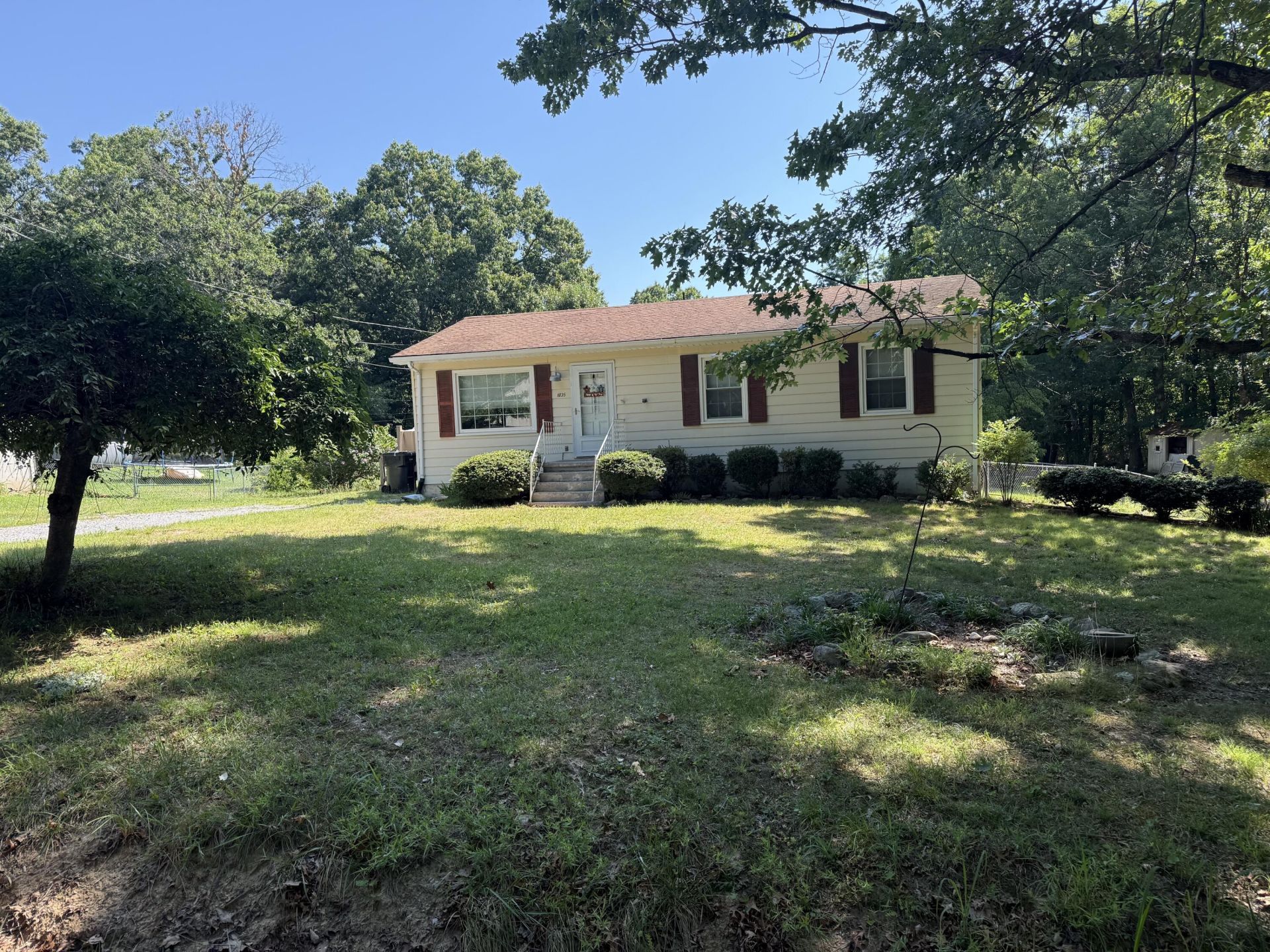 1035 Martin Mcneil Rd, Salem, VA 24153 Main Photo