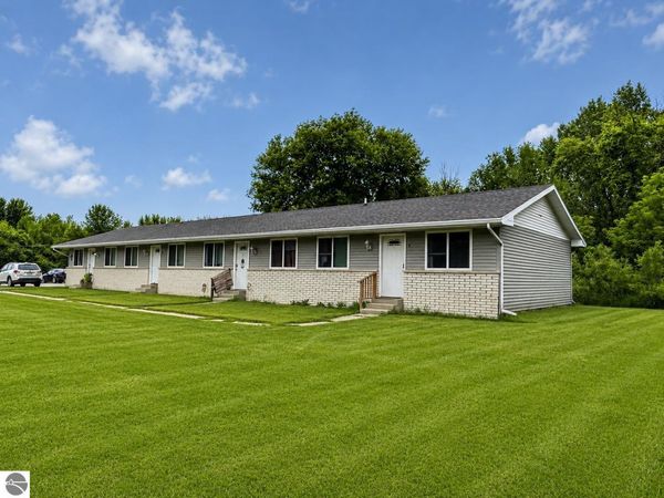 3467 Summerton Road S, Unit 3477, Mt Pleasant, MI 48858